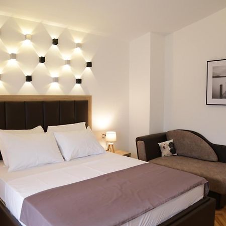 Hotel Comfort & Villas Дони Стой Екстериор снимка