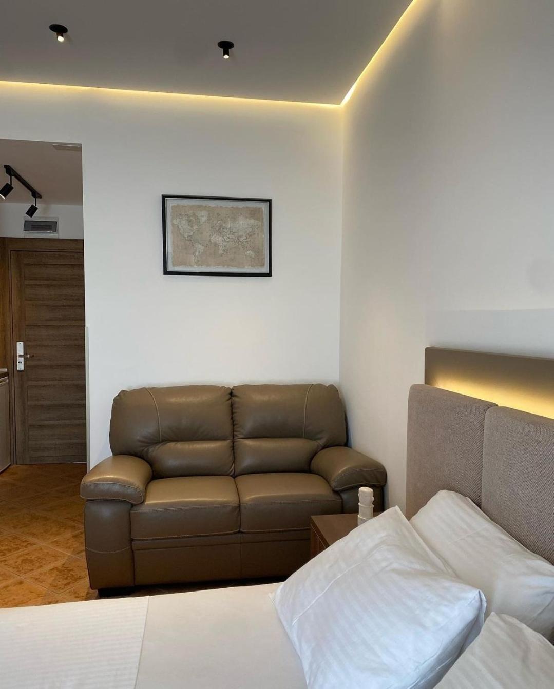 Hotel Comfort & Villas Дони Стой Екстериор снимка