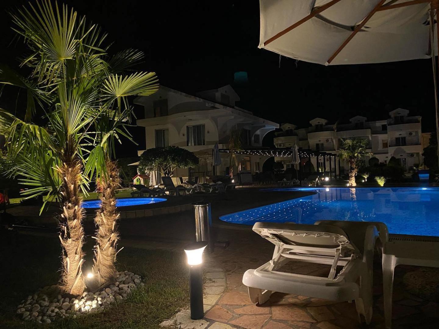 Hotel Comfort & Villas Дони Стой Екстериор снимка