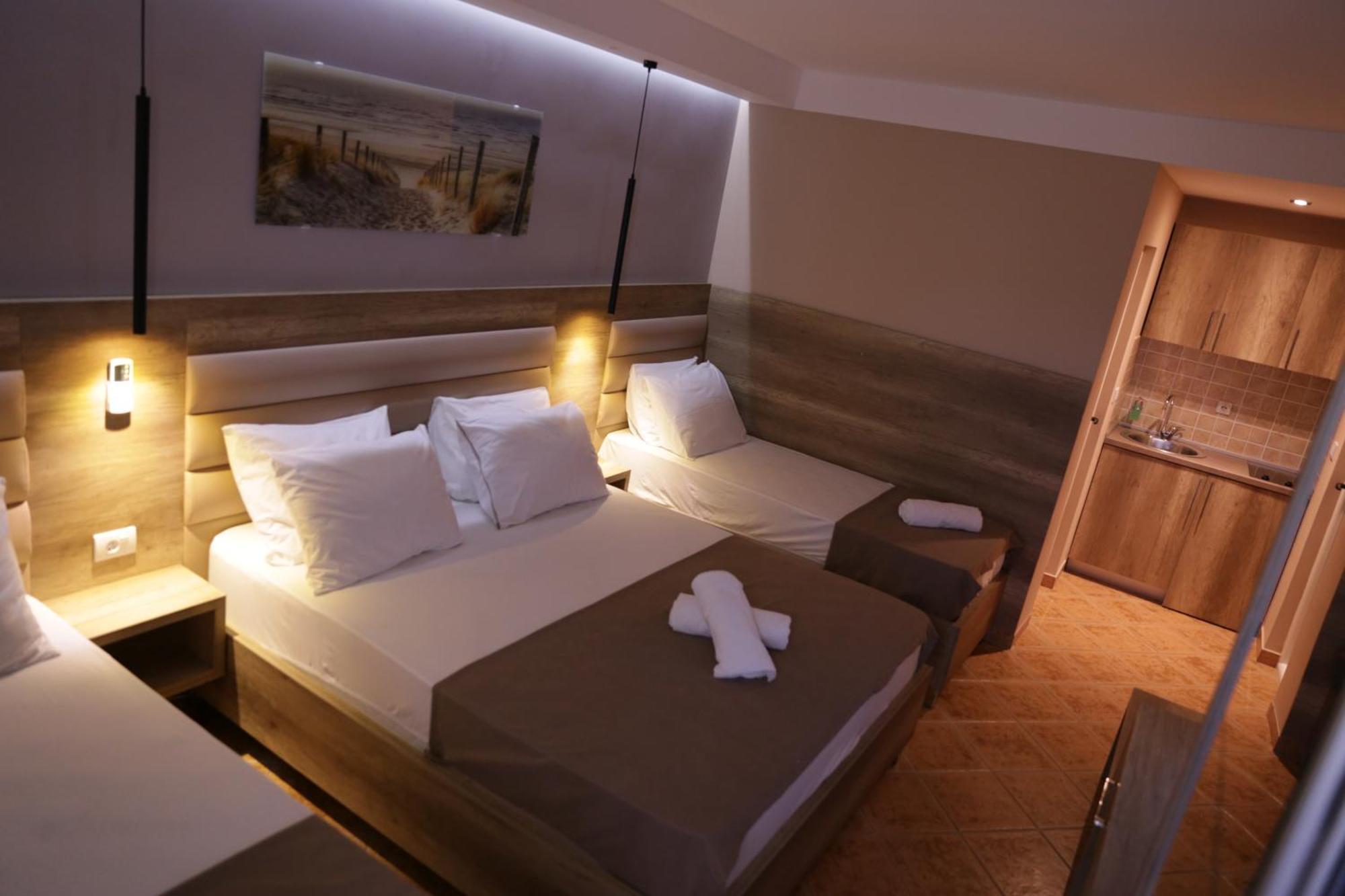 Hotel Comfort & Villas Дони Стой Екстериор снимка