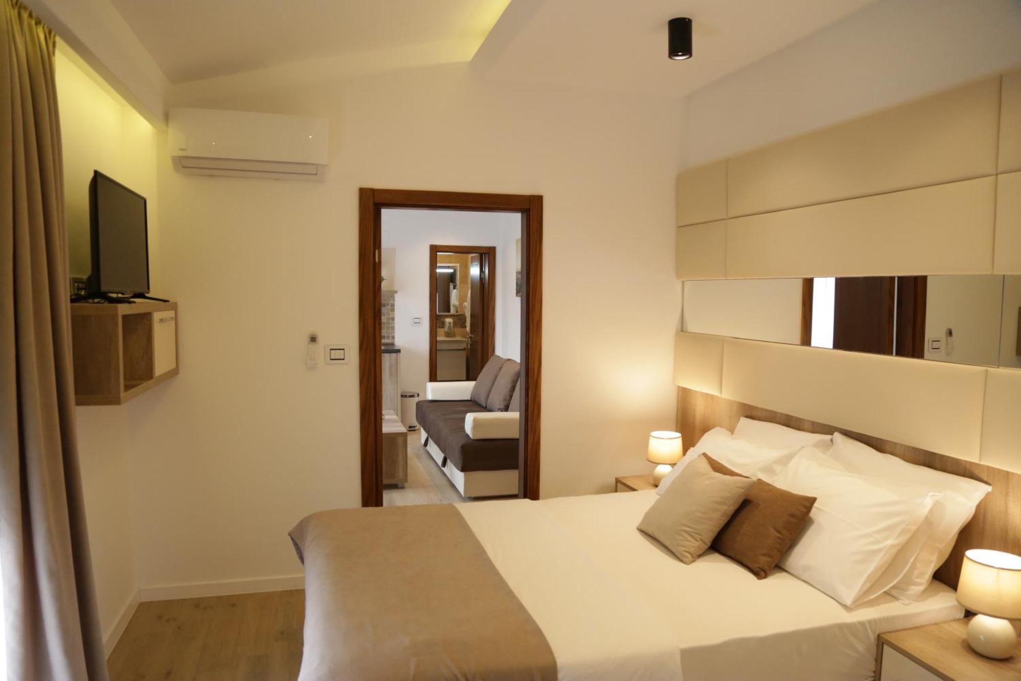 Hotel Comfort & Villas Дони Стой Екстериор снимка