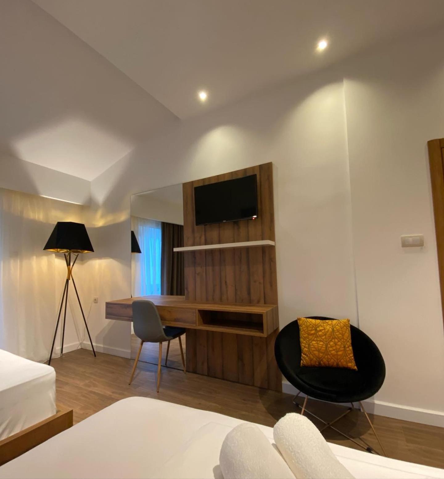Hotel Comfort & Villas Дони Стой Екстериор снимка