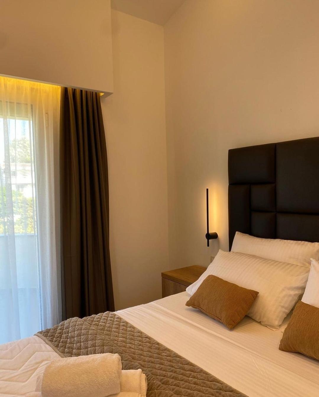 Hotel Comfort & Villas Дони Стой Екстериор снимка